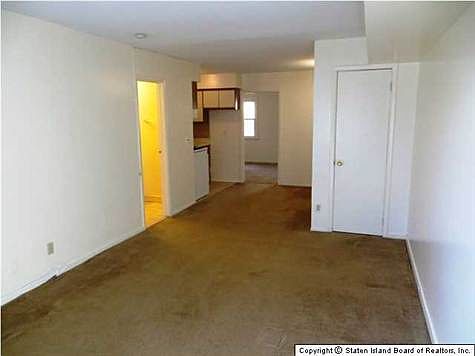 3rd image of 125 Fayette Ave #B2