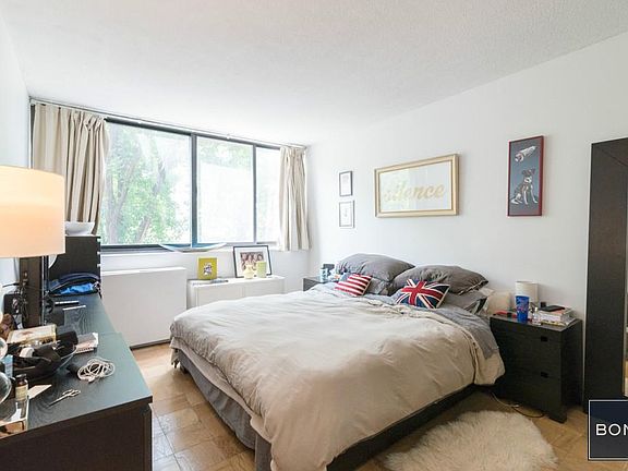 4th image of 344 W 23rd St APT 2D