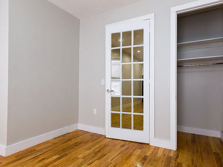 197 Irving Ave #3L — Photo 8