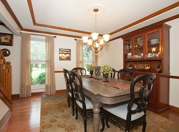 2nd image of 7866 Windwood Dr