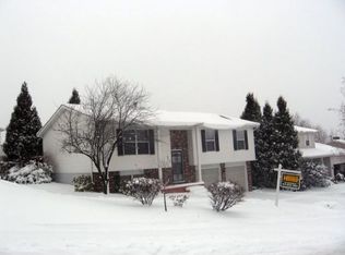 4126 Amherst Rd, Erie, PA 16506