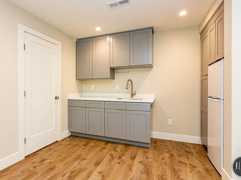 41 Dellbrook Ave — Photo 26