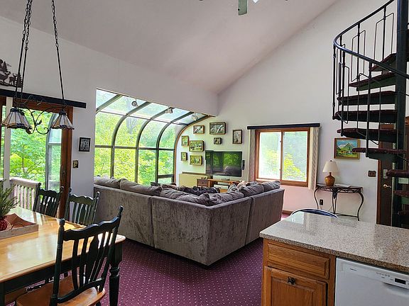 4th image of 3 Winter Park Dr Unit 2
