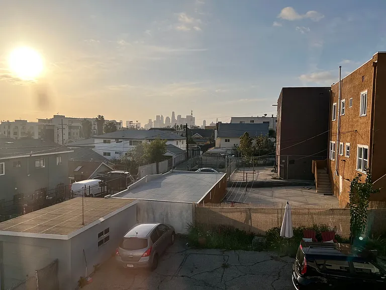 215 N Fickett St — Photo 25