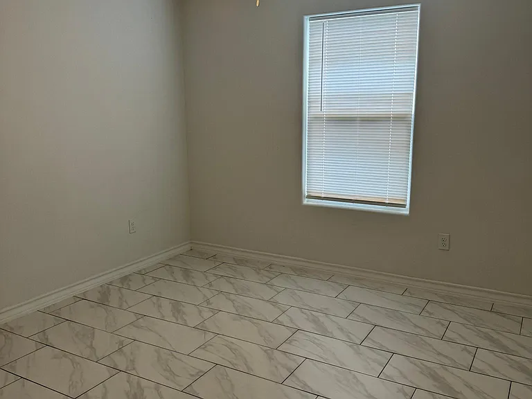 2931 Rowan Dr — Photo 10