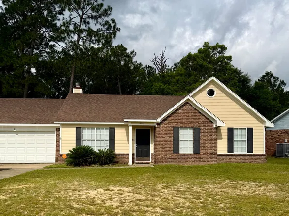 16500 Heatherwood Dr, Gulfport, MS 39503