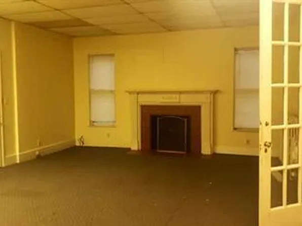 828 W. 4th St, 828 W 4th St, Waterloo, IA 50702