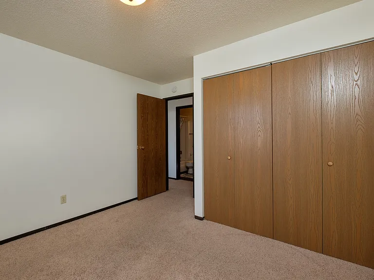 Fargo, ND Countryside Apartments | Bedroom