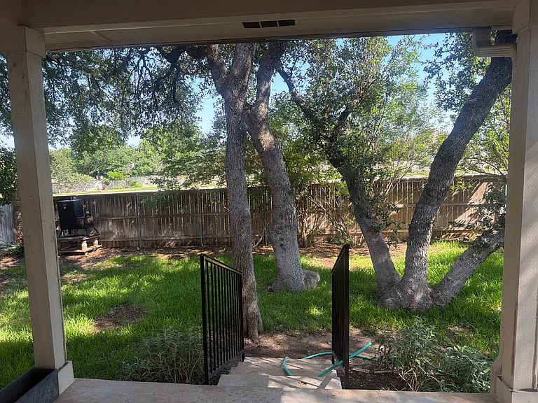 3809 Castle Rock Cv — Photo 33