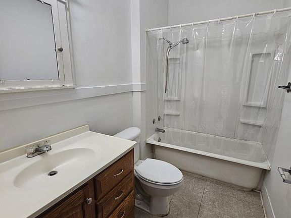 4th image of 1818-1820 Esplanade Ave #1820-12