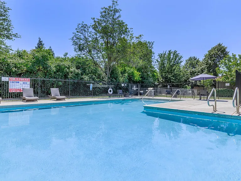 Palo Alto Place — Photo 10