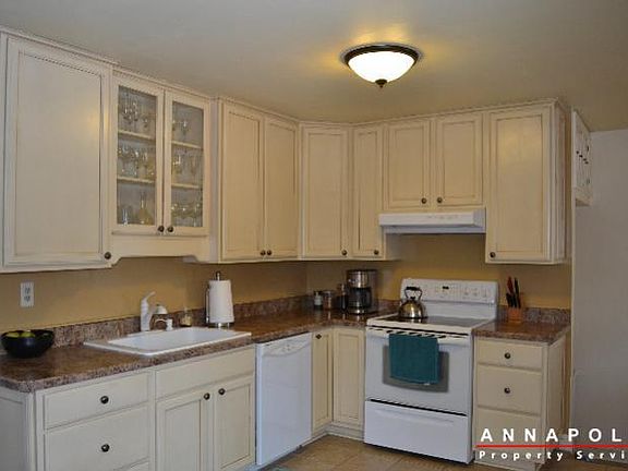 2nd image of 131 Porter Dr
