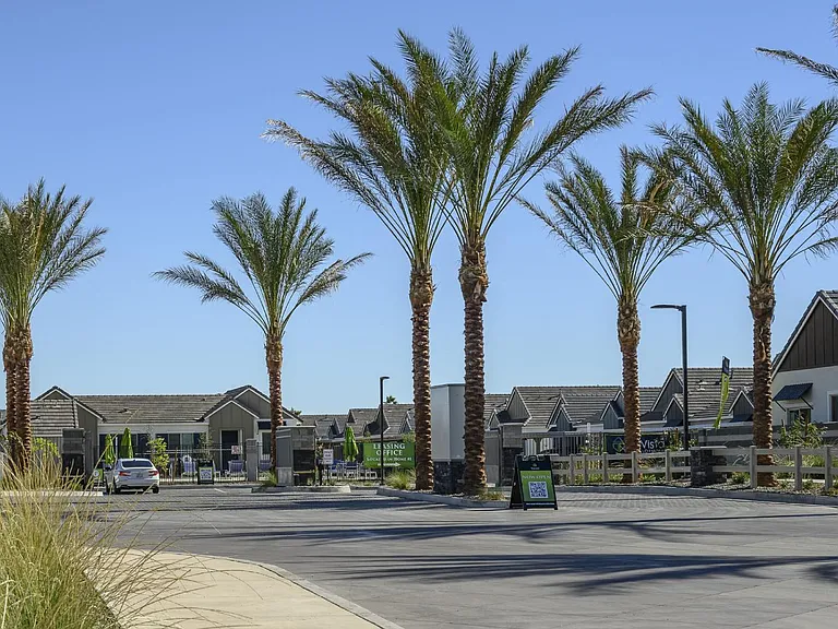 Village of Chandler — Photo 10