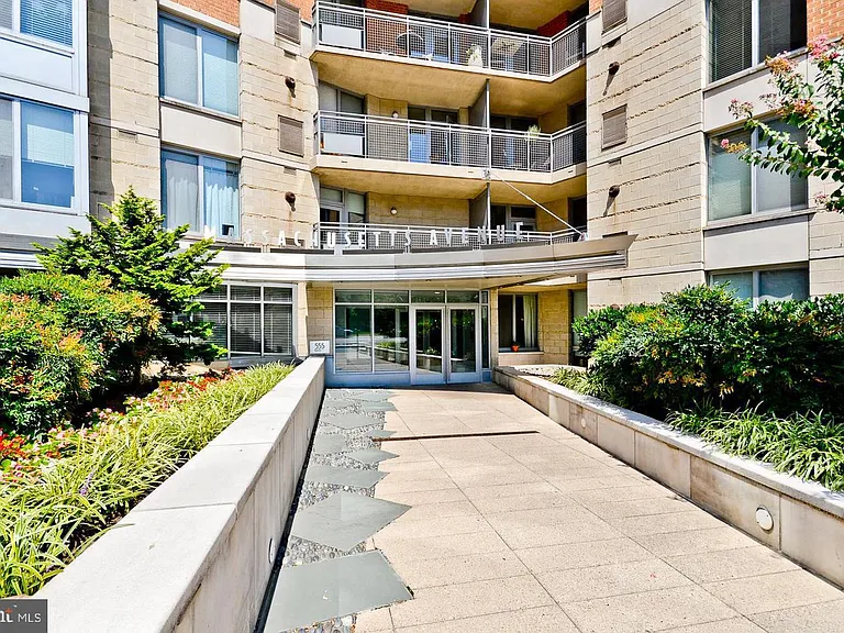 555 Massachusetts Ave NW #313 — Photo 4