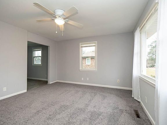 3rd image of 3007 Paddington St