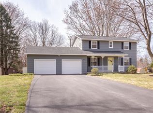 287 Farmview Dr, Macedon, NY 14502