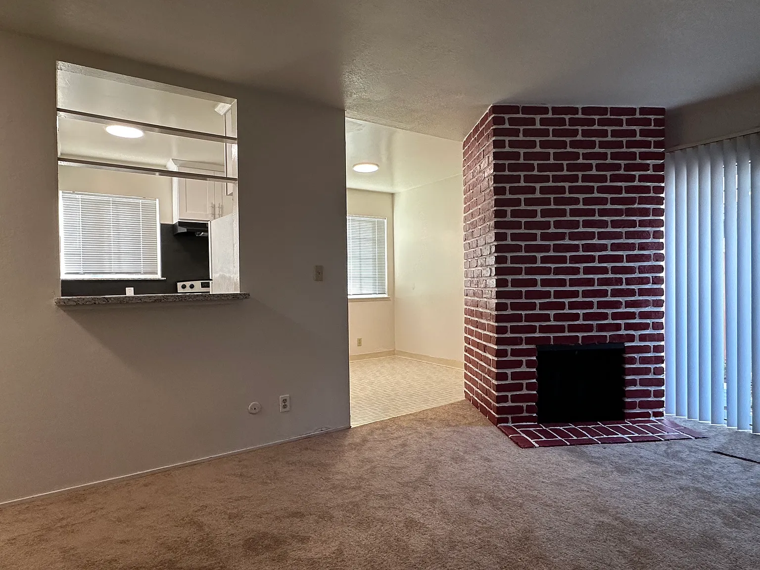 1 bed, 550 sqft, $2,250 — Photo 3