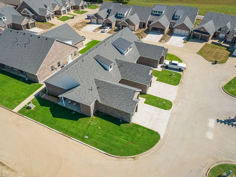 Douglas Creek Patio Homes — Photo 15