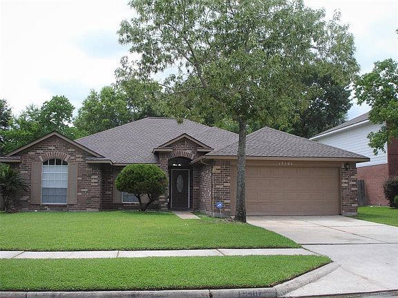 2nd image of 19407 Arbor Pines Ln
