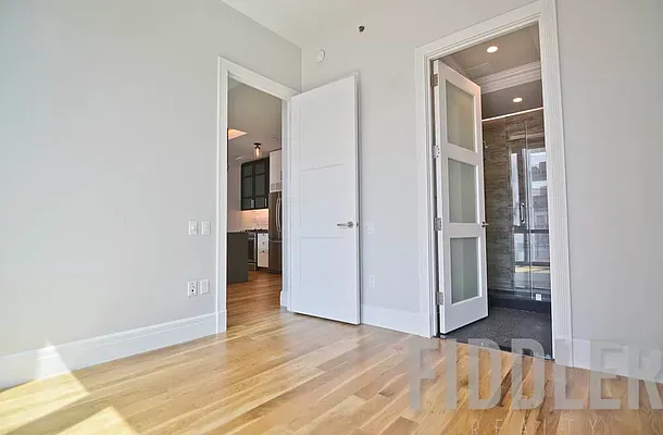 Rented by The KCI Group | media 80