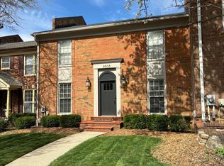 9505 Wessex Pl, Hurstbourne, KY 40222
