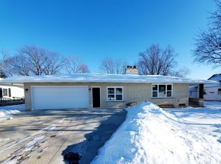 1512 Riverview Dr, Kewaskum, WI 53040