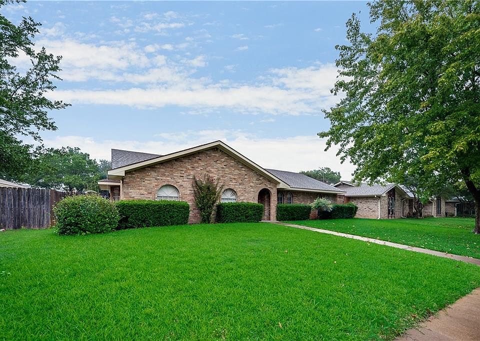 1st image of 2417 Sierra Ln