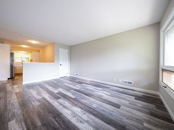 5th image of 9136 Blaisdell Ave S