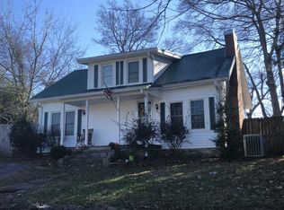 1021 Hillcrest Ave, Columbia, TN 38401