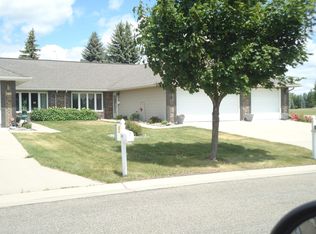 544 13th Ave N, Moorhead, MN 56560