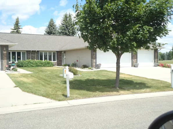 544 13th Ave N, Moorhead, MN 56560