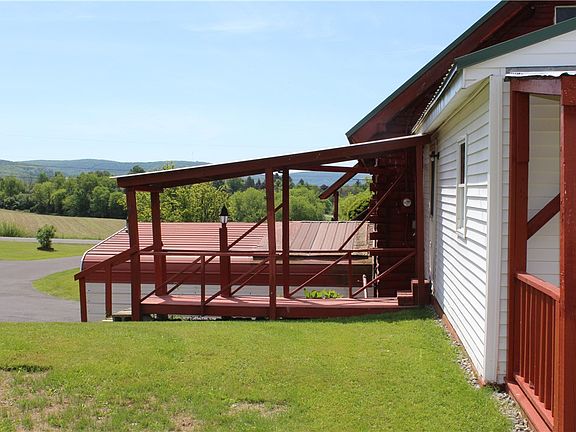 4th image of 133 Sanitarium Rd