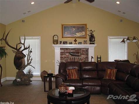 5th image of 158 Cody Ln