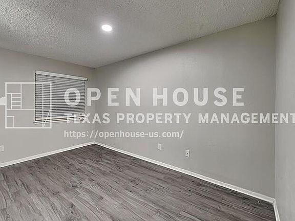 4th image of 2732 Cancun Ln