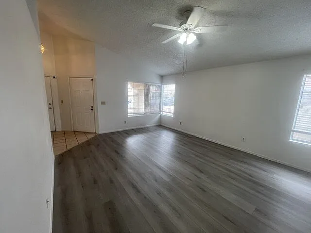 1429 Lilac Breeze Cir — Photo 5