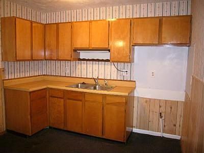 4th image of 4344 Silverberry Ave