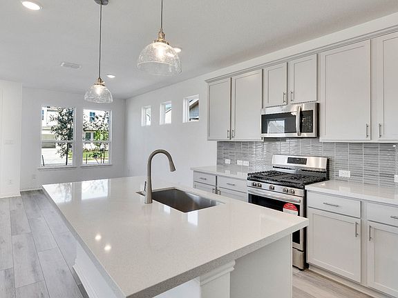 7th image of this home