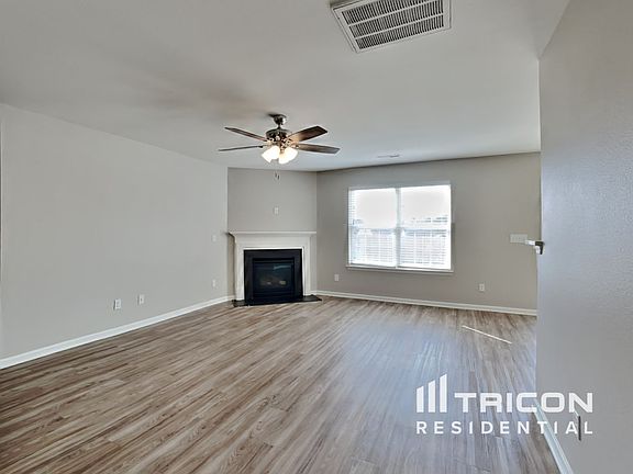 3rd image of 1824 Pine Cove Ct