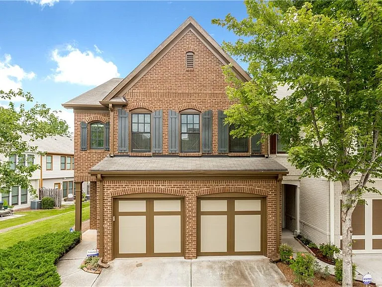 1345 Winshire Cv — Photo 2