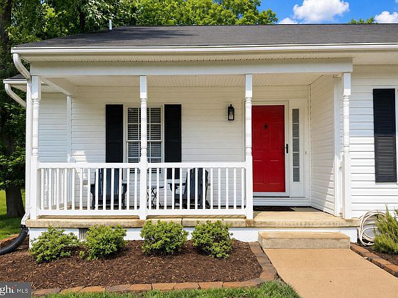 4th image of 23177 Heatherwood Ln