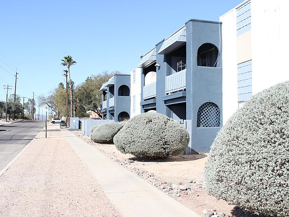 4th image of 1201 N Alvernon Way APT 43