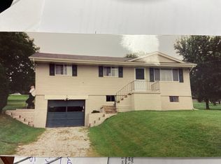 63 Valley View Dr, Washington, PA 15301