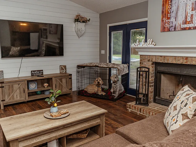 425 Whirlaway Ct — Photo 8