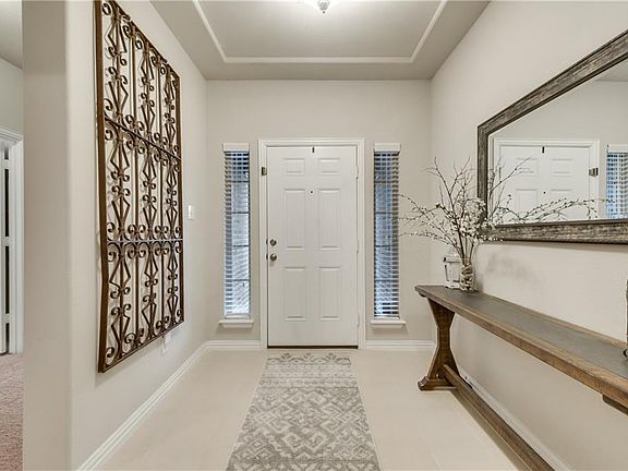 5th image of 2612 Sun Creek Dr
