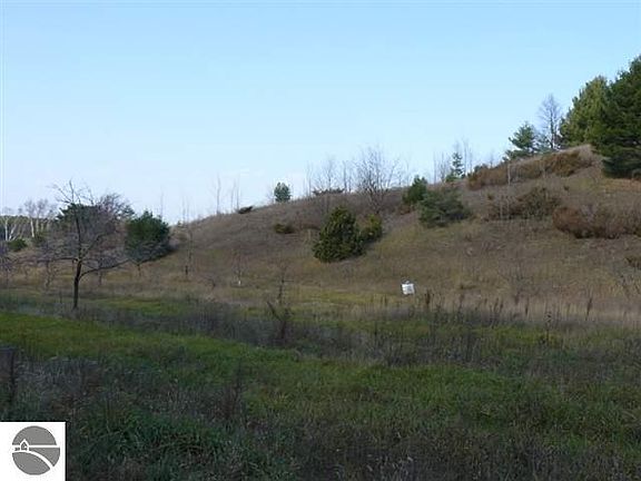 3rd image of S Lake Leelanau Dr