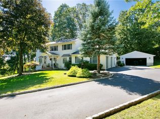 16 Phillips Dr, Stony Point, NY 10980