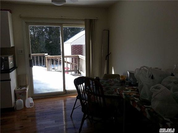 4th image of 1023 N 1st St