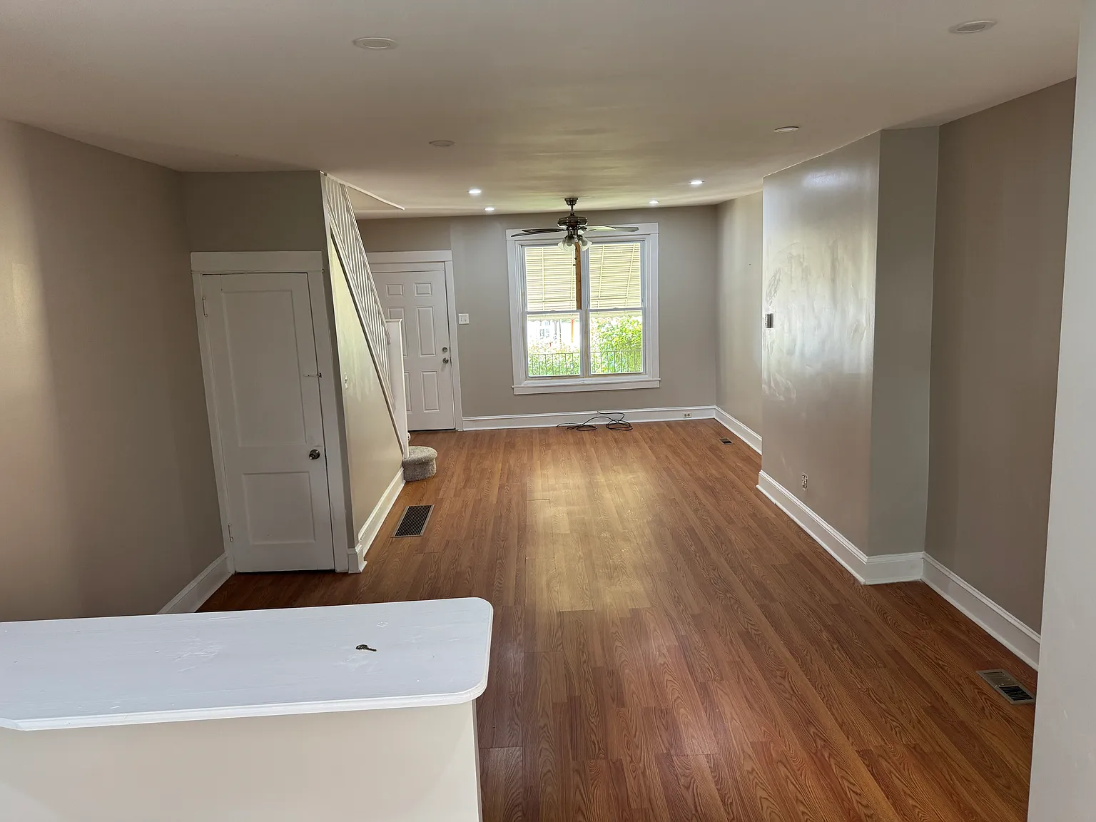 3 bed, 1134 sqft, $1,800 — Photo 1