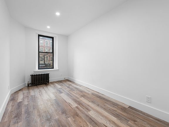 5th image of 1573 3rd Ave APT 2B