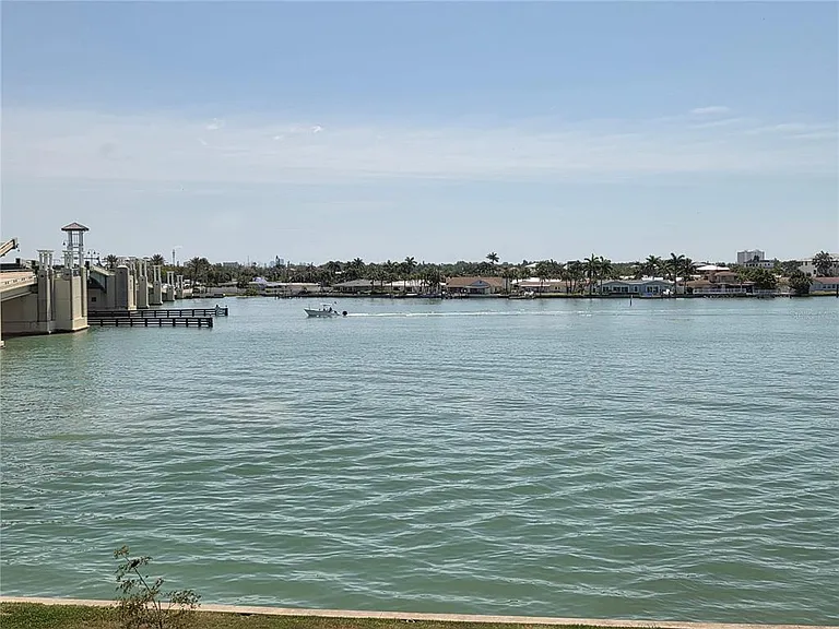 500 Treasure Island Cswy #307 — Photo 23